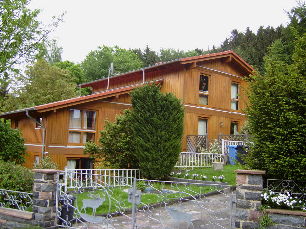 haus.jpg haus.jpg